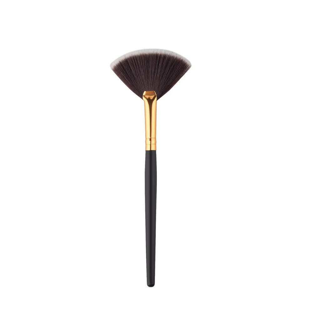 1pc Fan Slim Makeup Brush