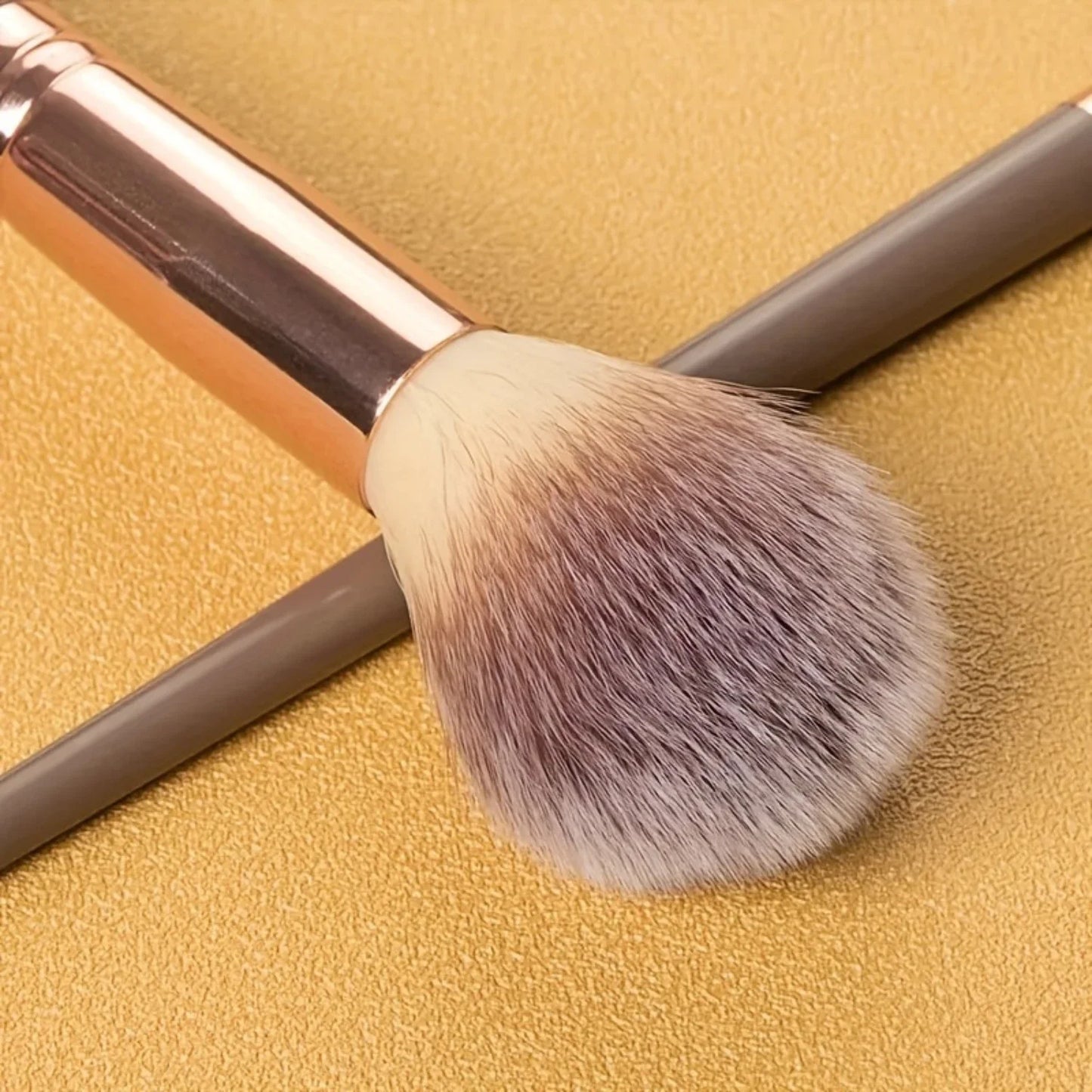 Double-Ended Foundation, Contour, Powder Makeup Brush