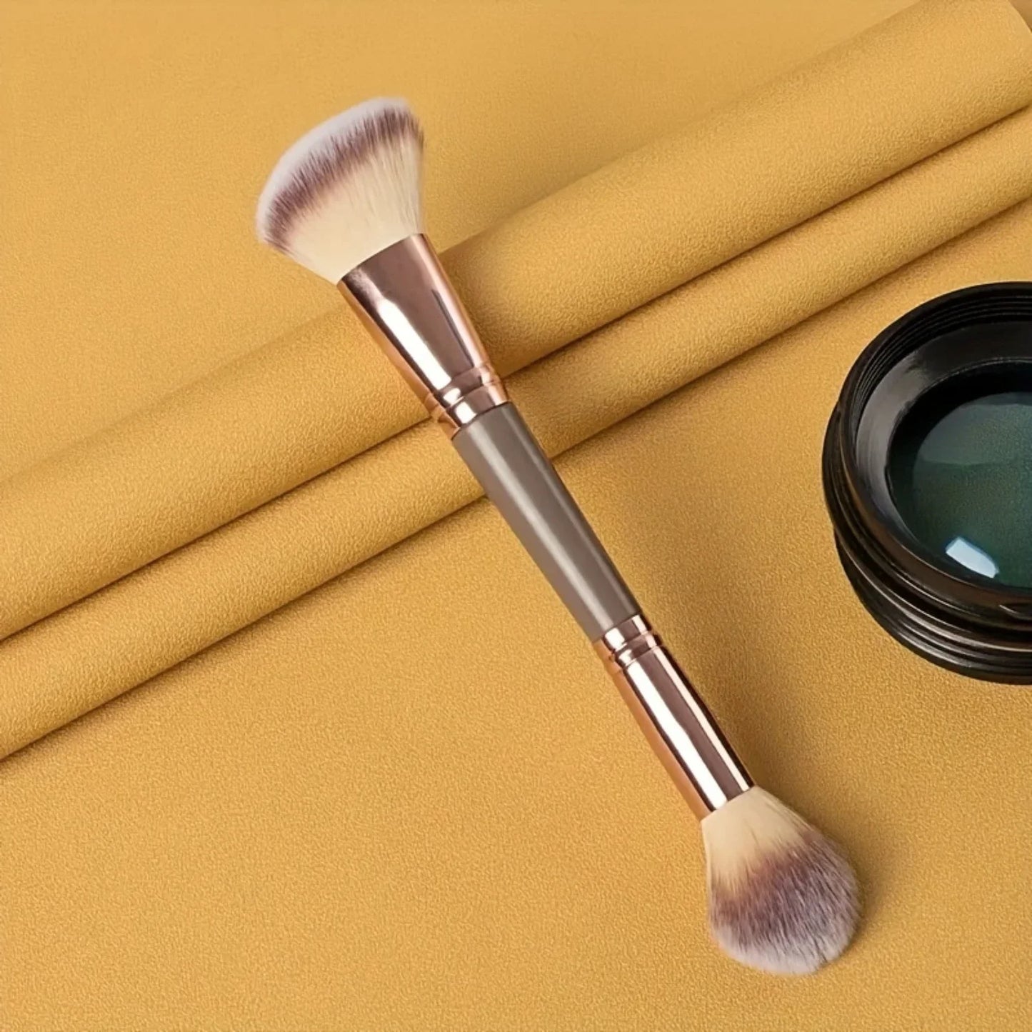 Double-Ended Foundation, Contour, Powder Makeup Brush