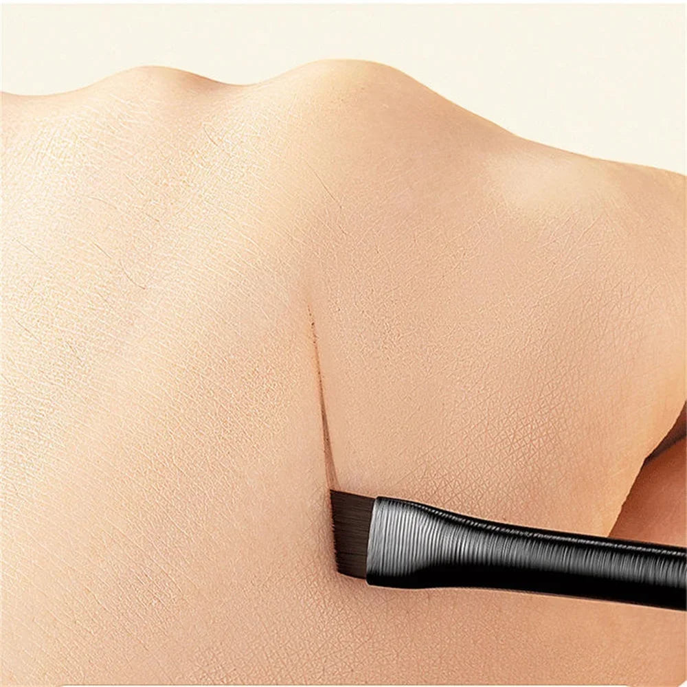 Angled Flat Thin Eyebrow & Eyeliner Brush